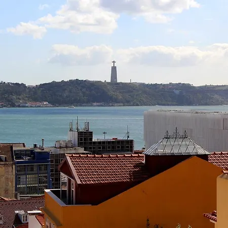 Apartment Chiado/bica *